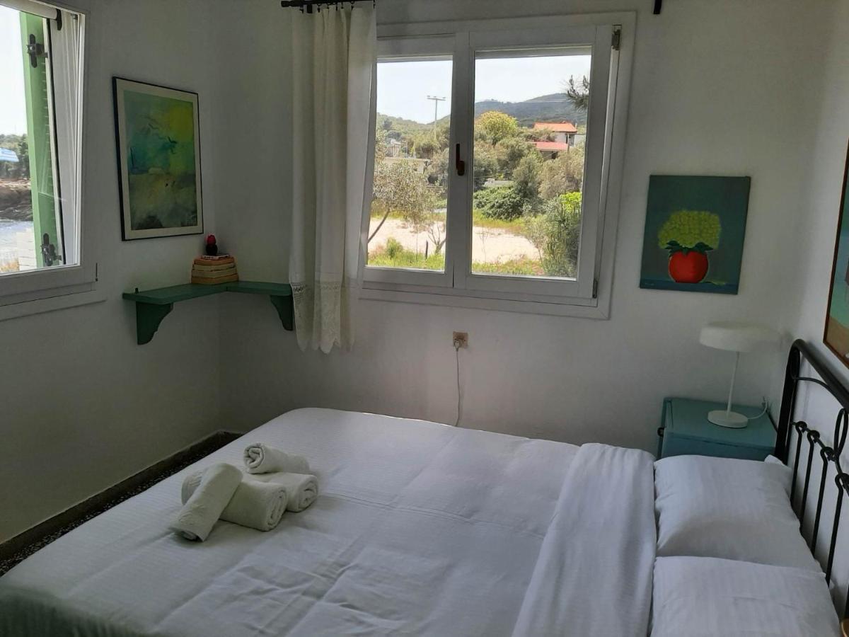 House Kokkalas On The Beach Pyrgadikia Exterior photo